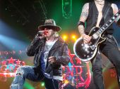 Concerts 2012 0605 paris alphaxl 195 Guns N' Roses